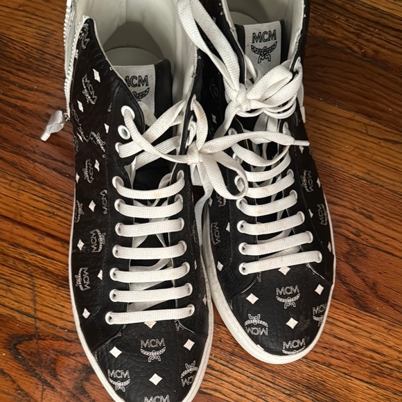MCM Monogram Black and White Sneakers - Picture 1 of 6